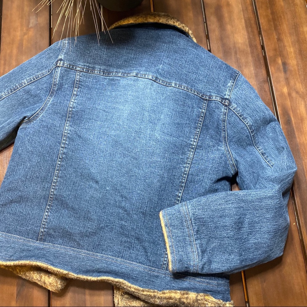 Denim Jacket Fur Insert - Picture 5 of 5